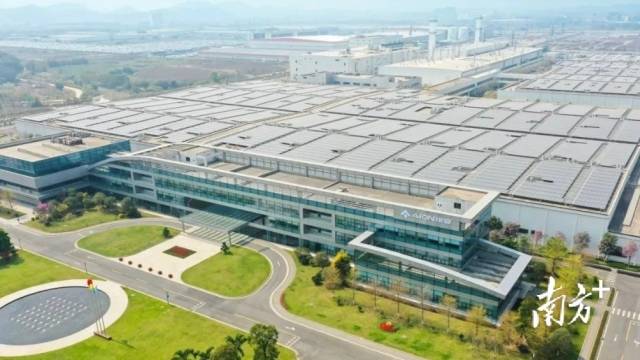 广汽埃安智能生态工厂入选达沃斯世界经济论坛（WEF）“全球灯塔网络”，成为全球仅此一座的新能源汽车灯塔工厂，代表着新能源汽车制造的全球趋势和未来方向。