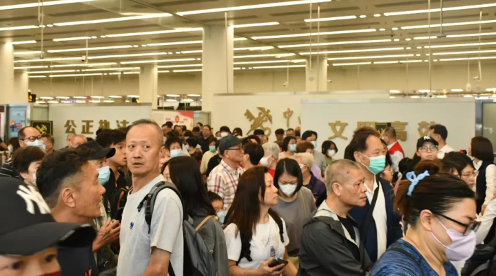 今年第九次破纪录！深港陆路口岸单日94.3万人次出入境